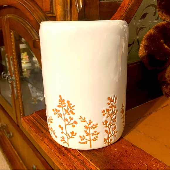 Bath & Body Works Ceramic Owl 🦉 Pedestal Candle Holder - Picture 5 of 6